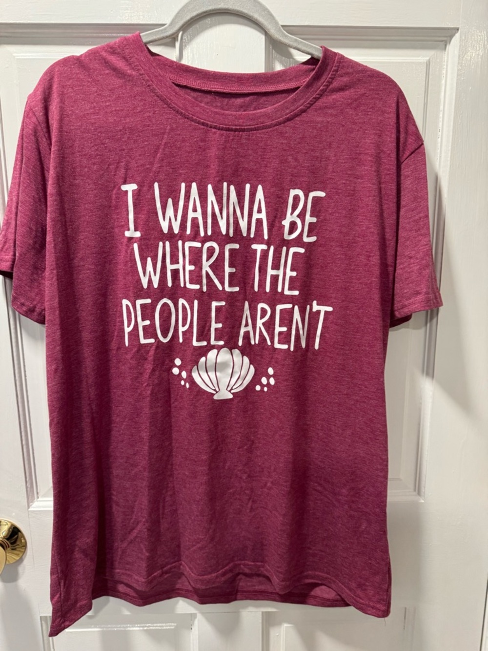 Graphic Tee - 'I Wanna Be Where The People Aren't' - Berry Pink. Size xl.